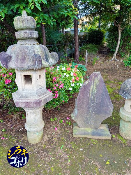 ファイル:広沢観音堂の普門品供養塔.jpg